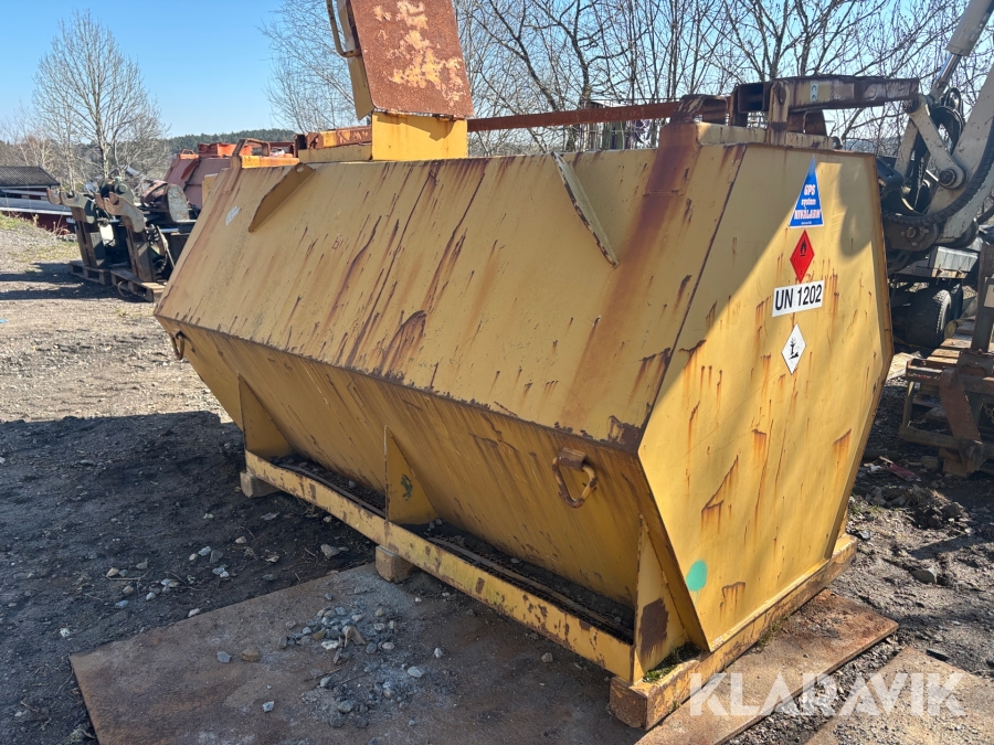 Tank Färmartanken 2m3 med pump