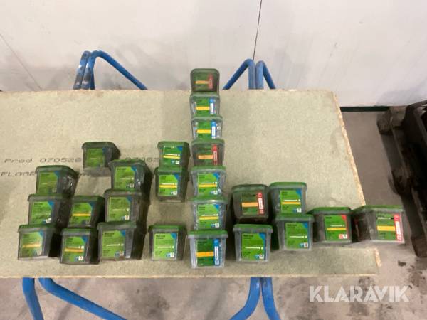 Diverse träskruvar Essve