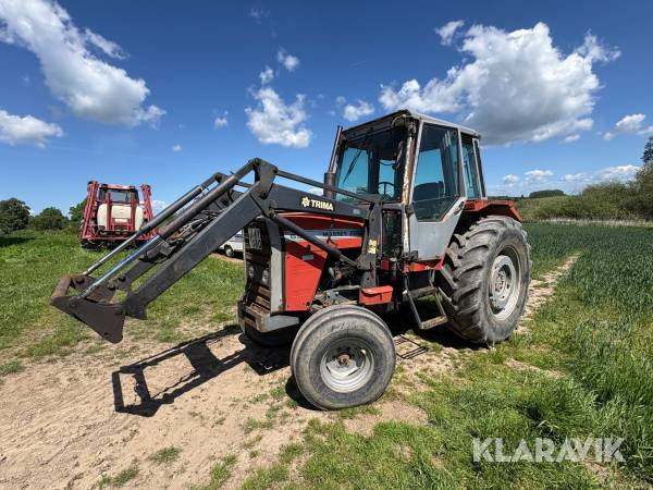 Traktor Massey Ferguson 690 Med hydrauliskfrontlastare