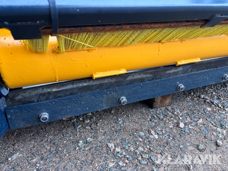 Sandspridarskopa Drivex SS 2400 BM Stora BM