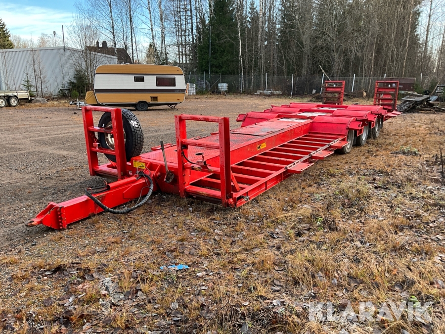 Traktordragen skogstrailer / maskintransport NC 27000kg