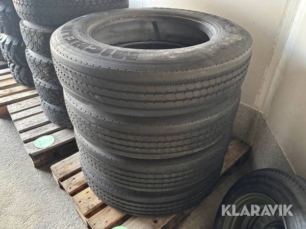 Lastbilsdäck Michelin 235/80R22.5 4st