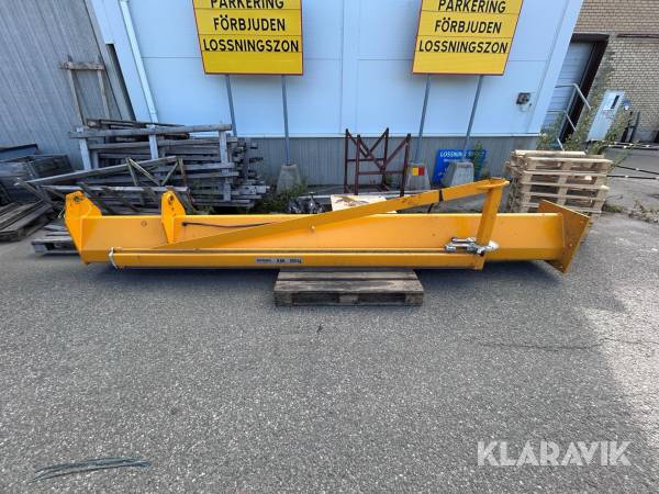 Pelarsvängkran Demag KBK 800kg