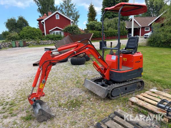 Minigrävare Everun ERE 08 med trailer och 4 st redskap