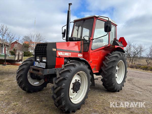 Traktor Valmet 604
