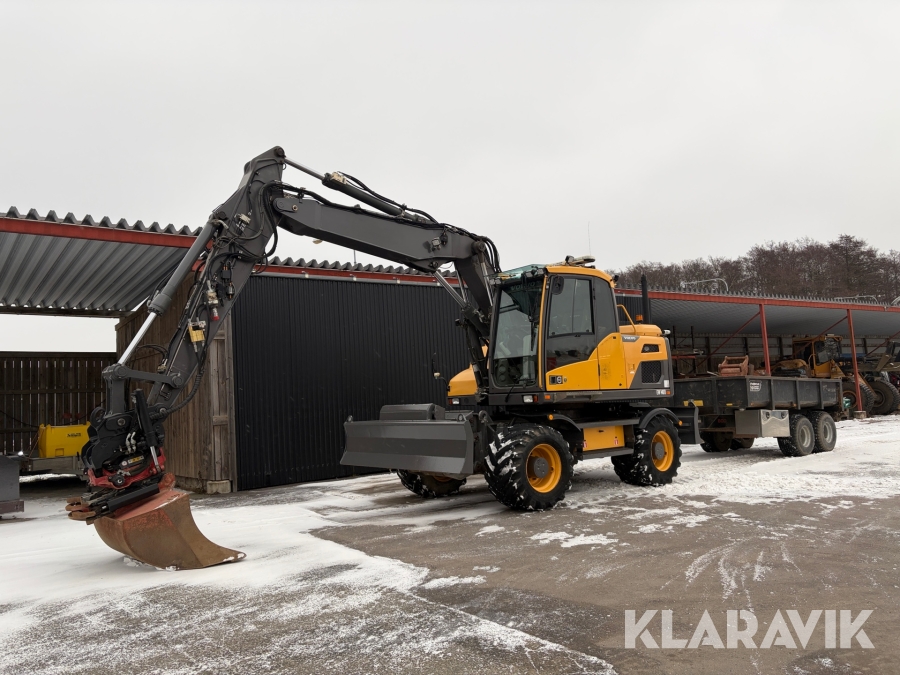 Grävmaskin Volvo EW140D med vagn, GPS och 5 redskap