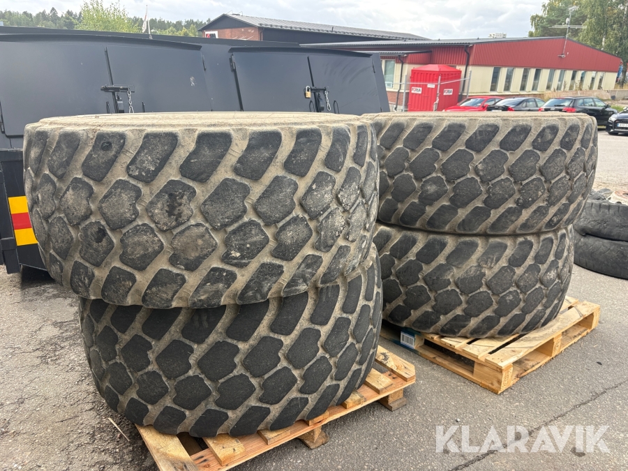 Entreprenaddäck  Michelin Goodyear 6 st