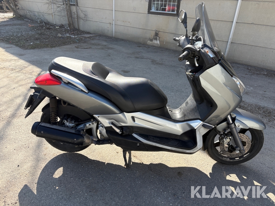 Motorcykel Yamaha X-MAX 250