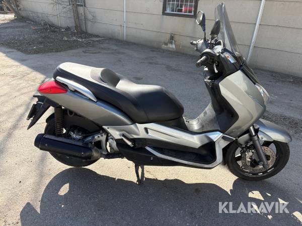 Motorcykel Yamaha X-MAX 250