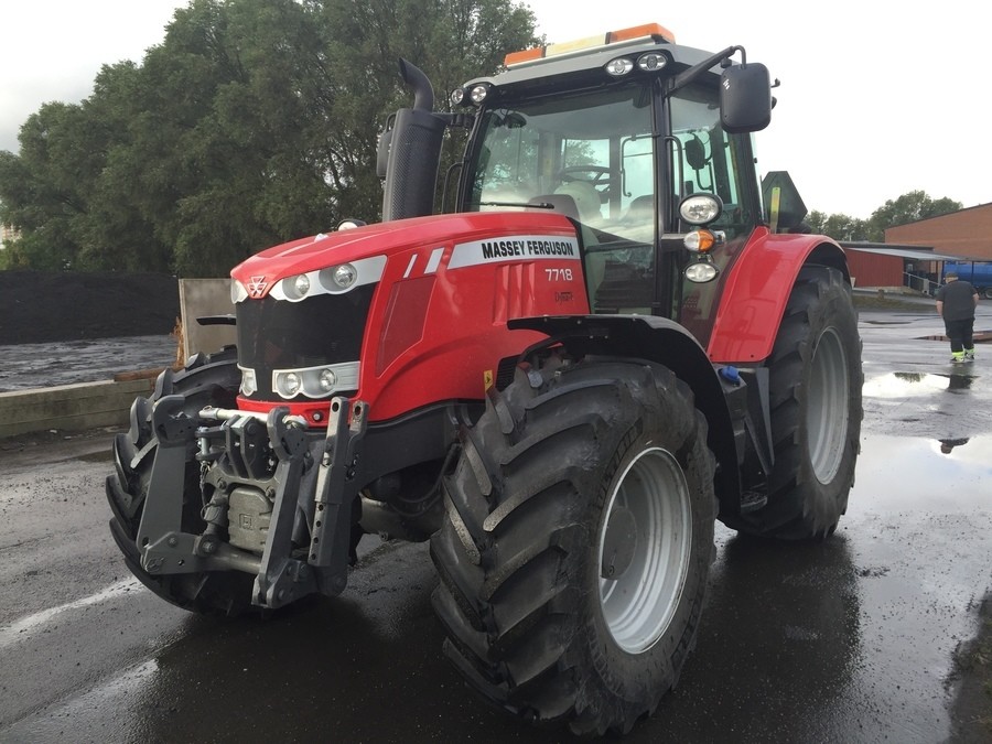 Traktor MASSEY FERGUSON 7718