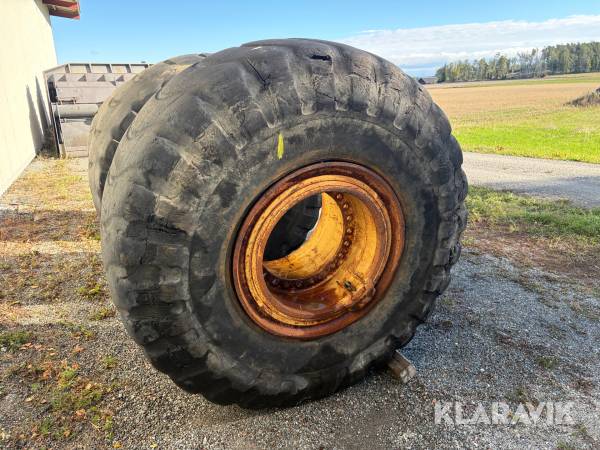 Däck på fälg Michelin 26,5R25