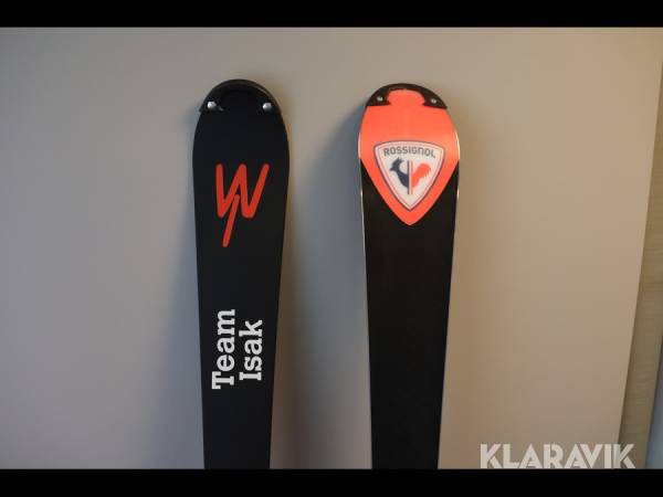 Slalomskidor Team Isak från Rossignol