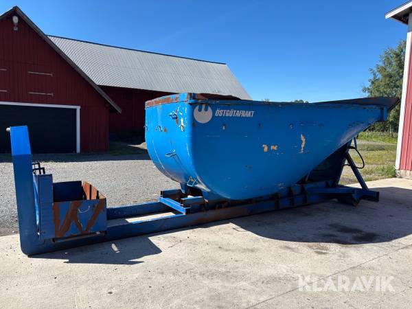 Högtippande balja på lastväxlarram