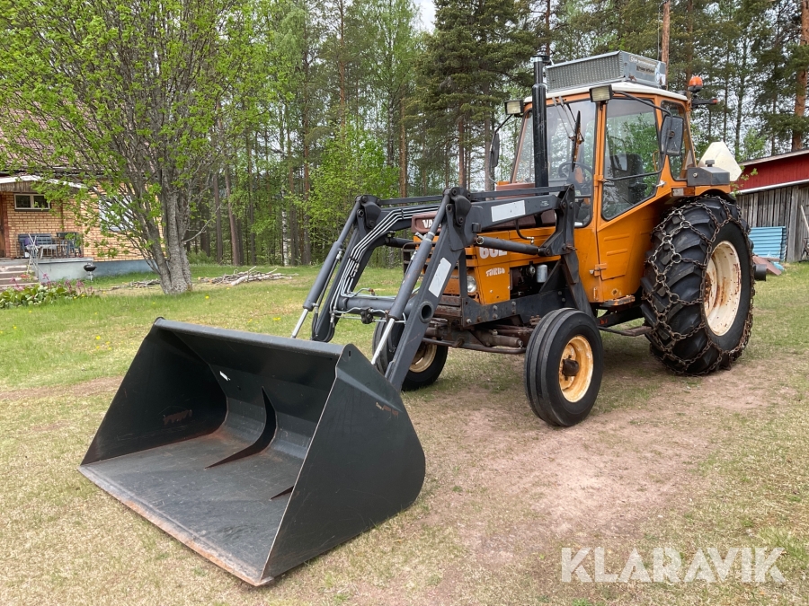 Traktor Valmet 602 Turbo med tillbehör