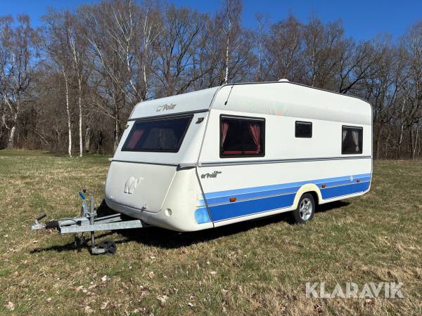Husvagn Polar 520 CTH med markis, väggar och front