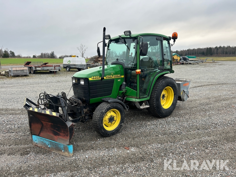 Traktor John Deere 4400