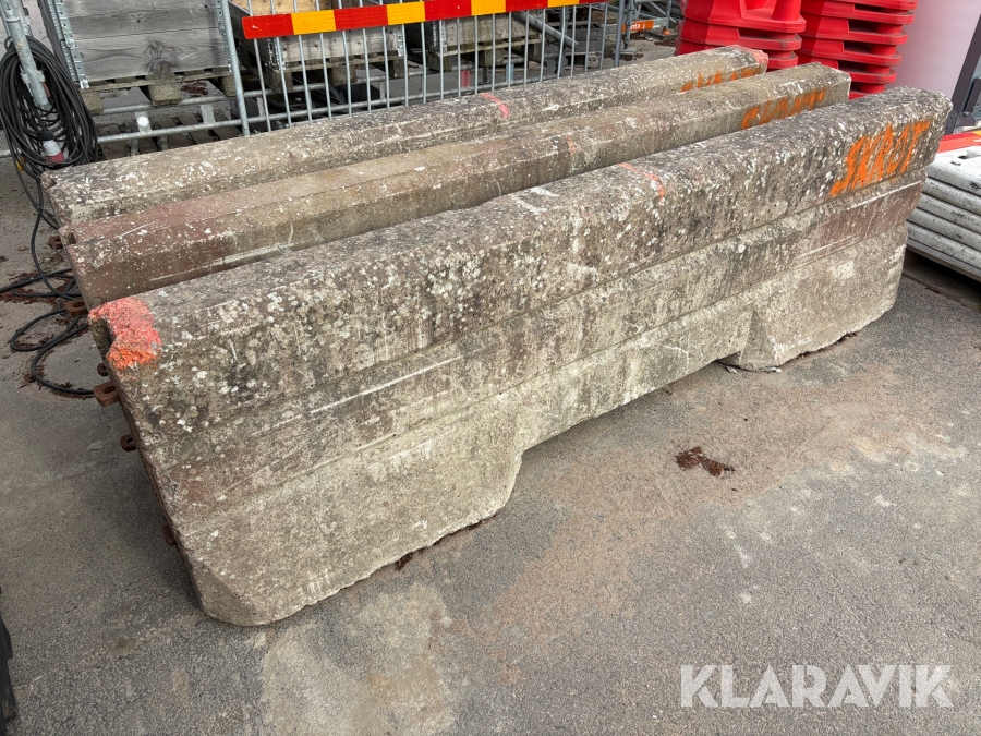 Betongbarriär 3 st