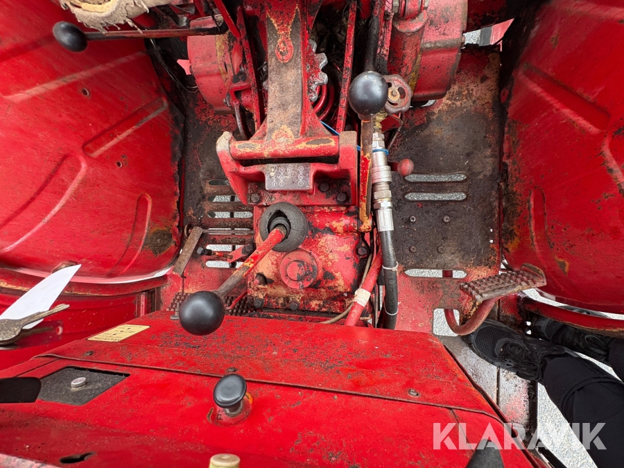 Traktor Volvo BM 400 med frontlastare
