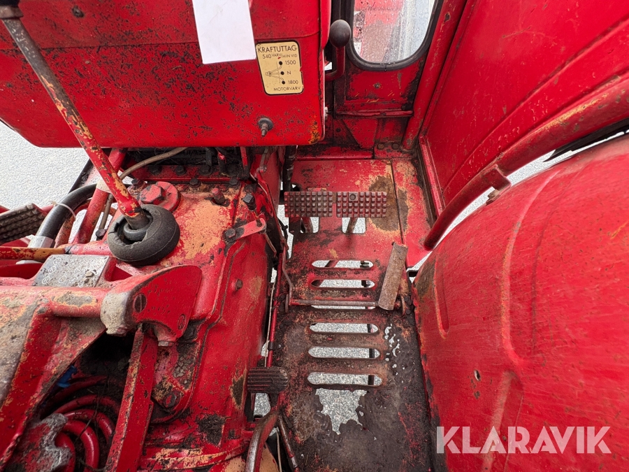 Traktor Volvo BM 400 med frontlastare