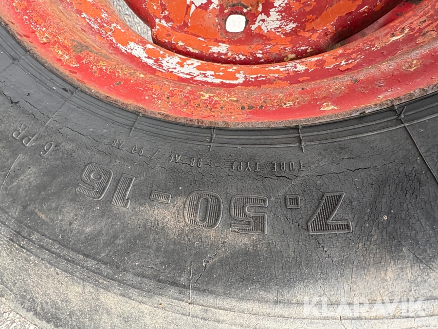 Traktor Volvo BM 400 med frontlastare