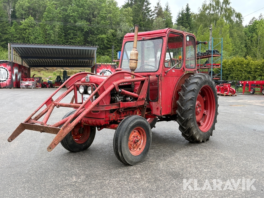 Traktor Volvo BM 400 med frontlastare