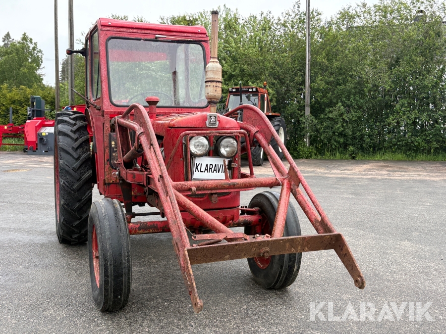 Traktor Volvo BM 400 med frontlastare