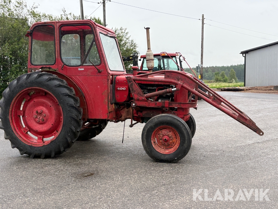 Traktor Volvo BM 400 med frontlastare