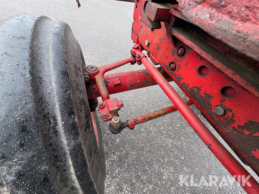 Traktor Volvo BM 400 med frontlastare
