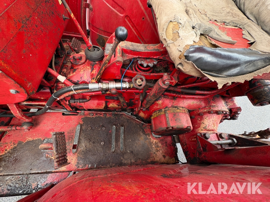 Traktor Volvo BM 400 med frontlastare