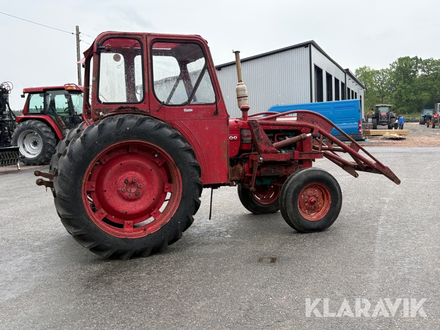 Traktor Volvo BM 400 med frontlastare