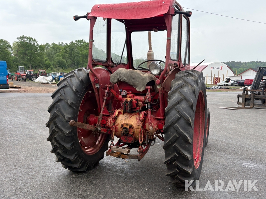 Traktor Volvo BM 400 med frontlastare
