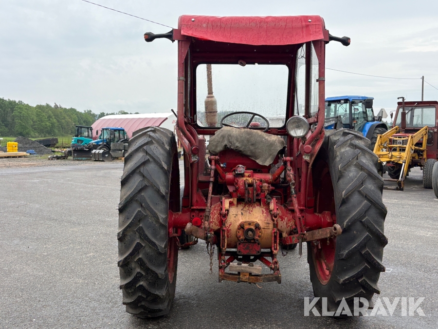 Traktor Volvo BM 400 med frontlastare