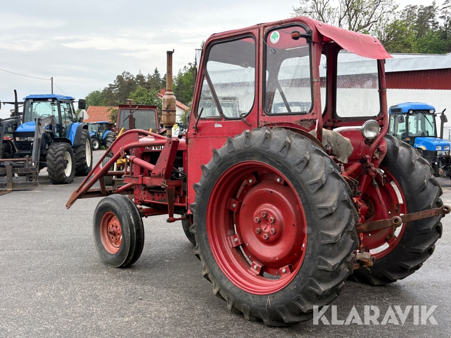 Traktor Volvo BM 400 med frontlastare