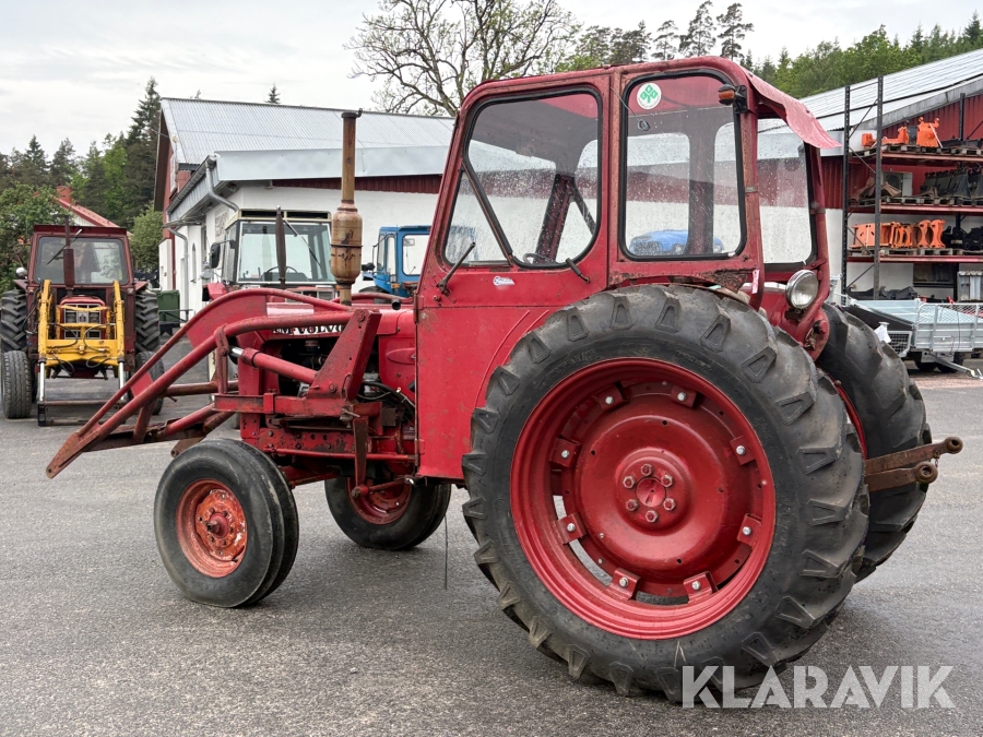 Traktor Volvo BM 400 med frontlastare