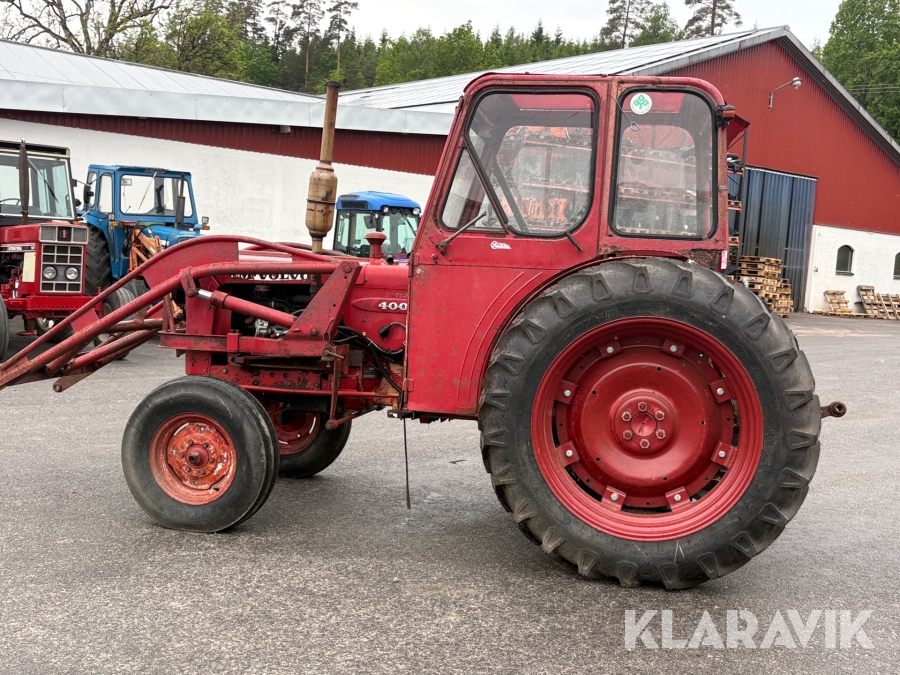 Traktor Volvo BM 400 med frontlastare