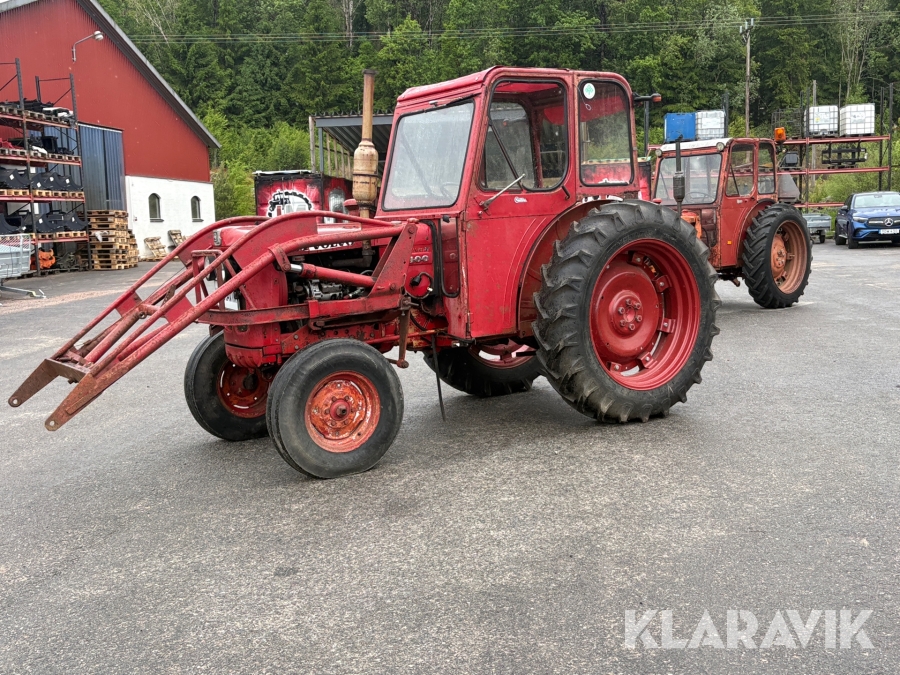 Traktor Volvo BM 400 med frontlastare