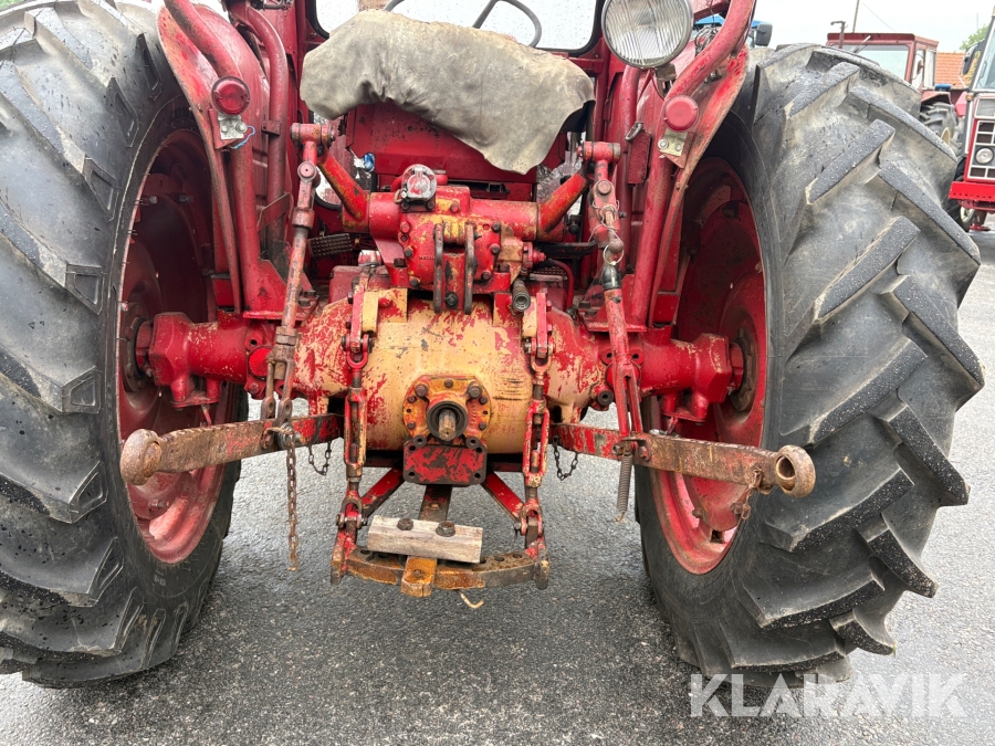 Traktor Volvo BM 400 med frontlastare