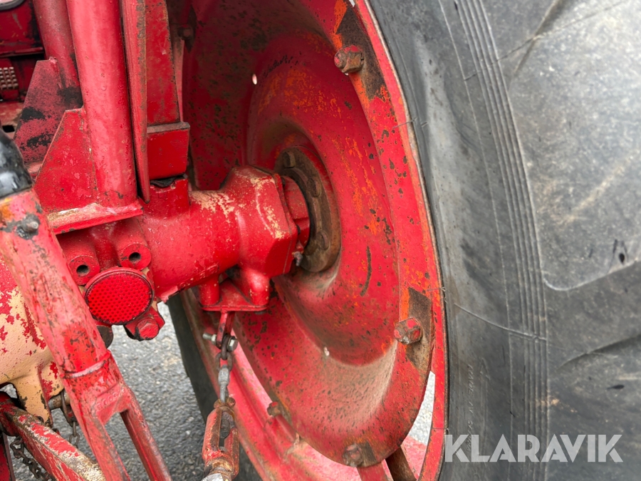 Traktor Volvo BM 400 med frontlastare