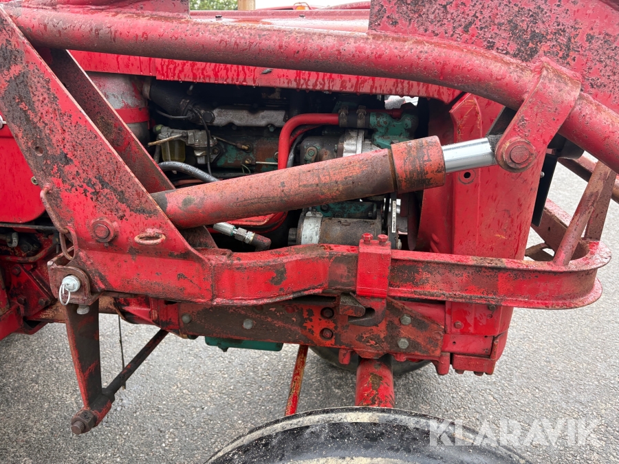 Traktor Volvo BM 400 med frontlastare