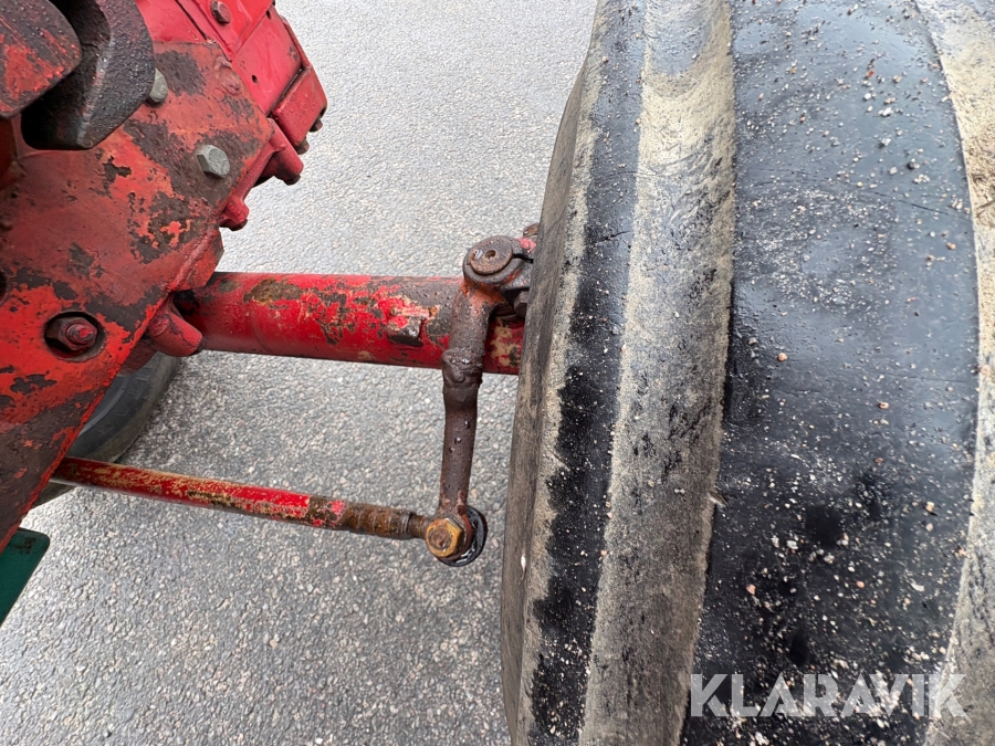 Traktor Volvo BM 400 med frontlastare