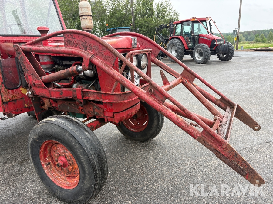 Traktor Volvo BM 400 med frontlastare