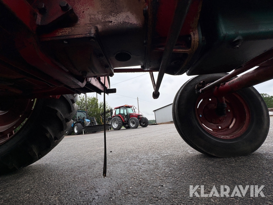 Traktor Volvo BM 400 med frontlastare