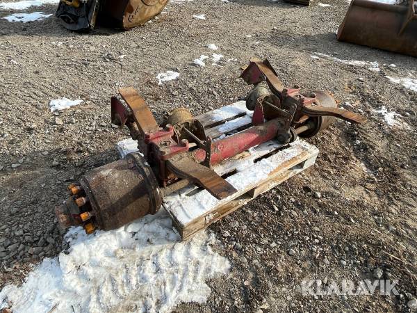 Axel med fjäderpaket & trumbromsar BPW