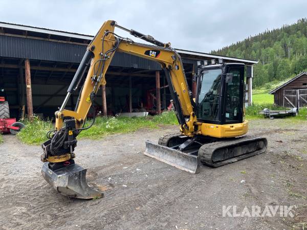 Grävmaskin CAT 305.5E2 med tiltrotator & 3 skopor