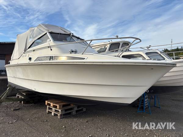 Motorbåt Fjord 21 Weekender med Volvo Penta AQ271