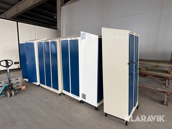 Parti omklädningsskåp 17st