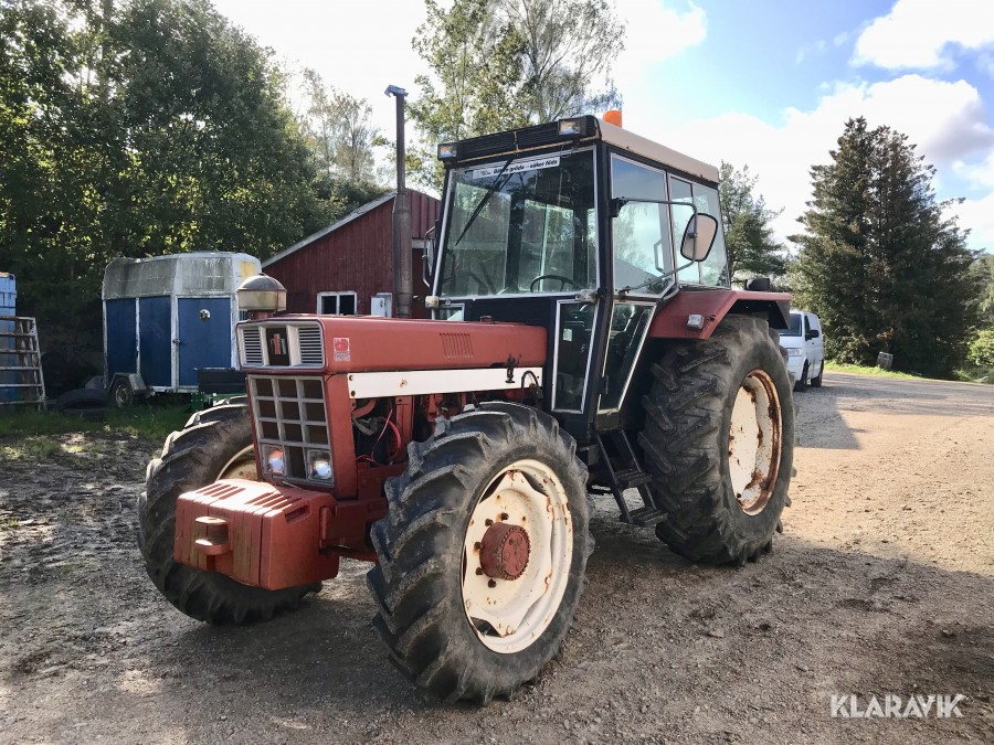 Traktor International 844 S4