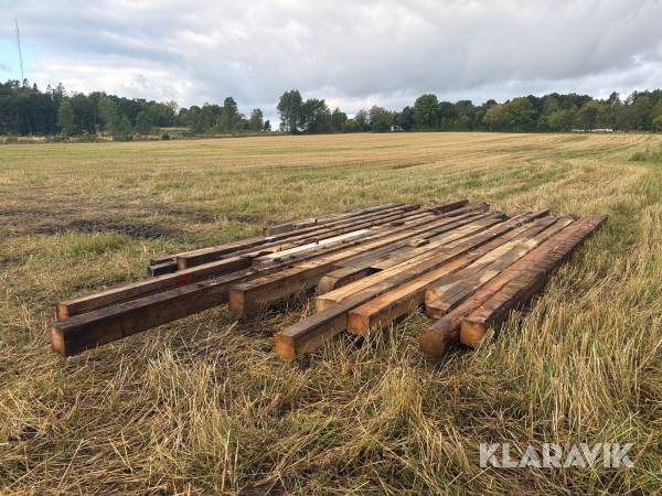 Träbjälkar 18 st