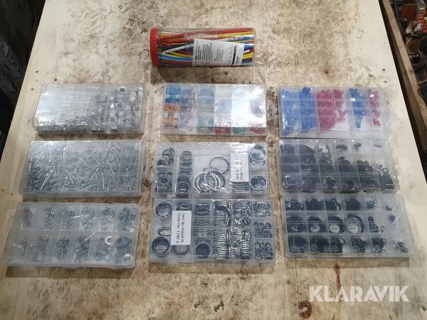 Sortimentlådor med innehåll 10 st Muttrar,popnit,brickor, mm