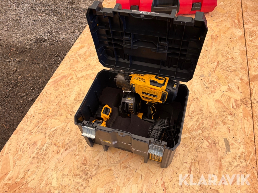 Pappspikpistol Dewalt DCN 45RN